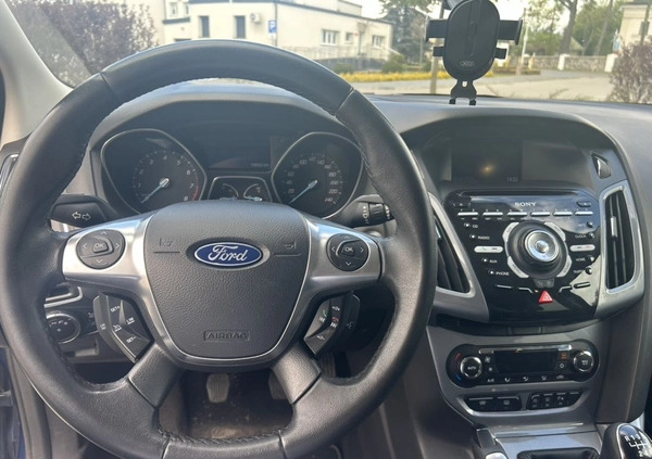 Ford Focus cena 39000 przebieg: 168550, rok produkcji 2011 z Dobrodzień małe 191